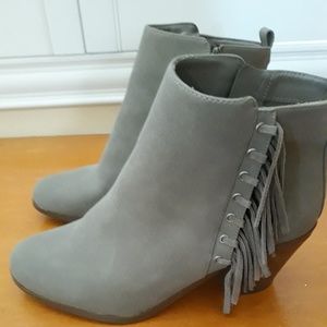 Sam Edelman Circus Khaki Booties  Size10